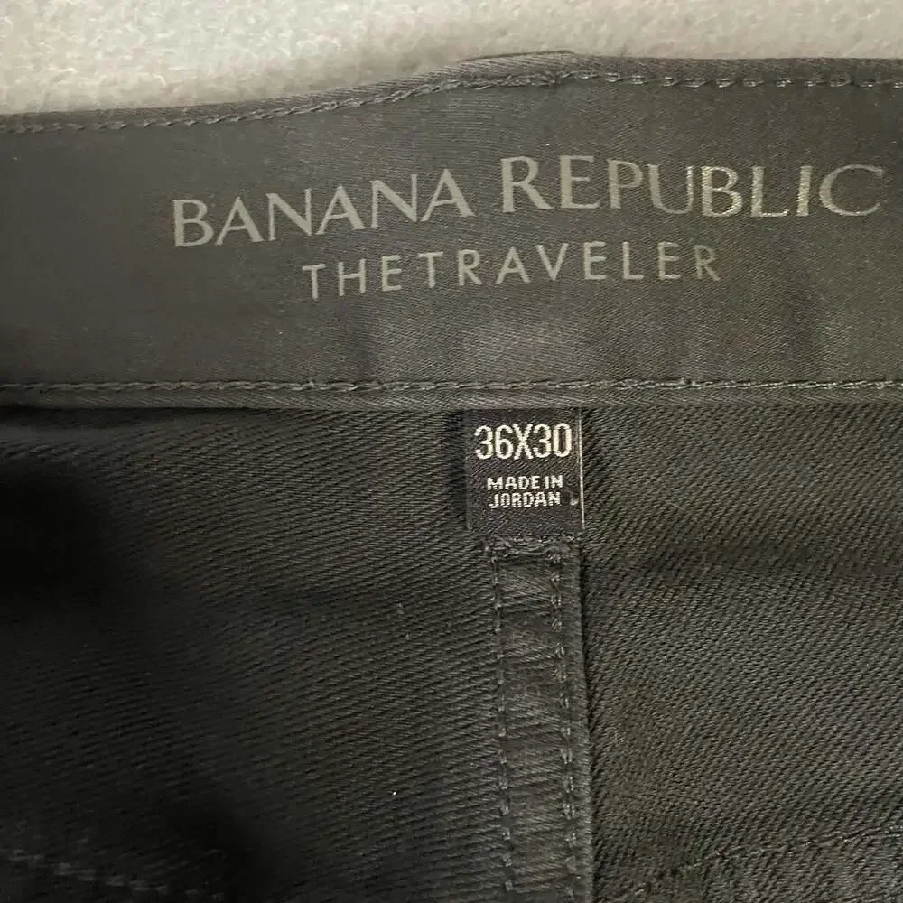 Banana Republic Dark Gray The Traveler Slim Fit men’s pants size 36x30